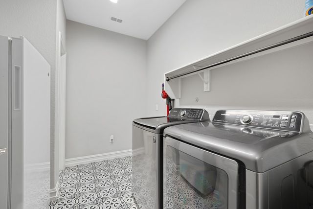 9613 Trailway Drive, Oak Point, TX 75068