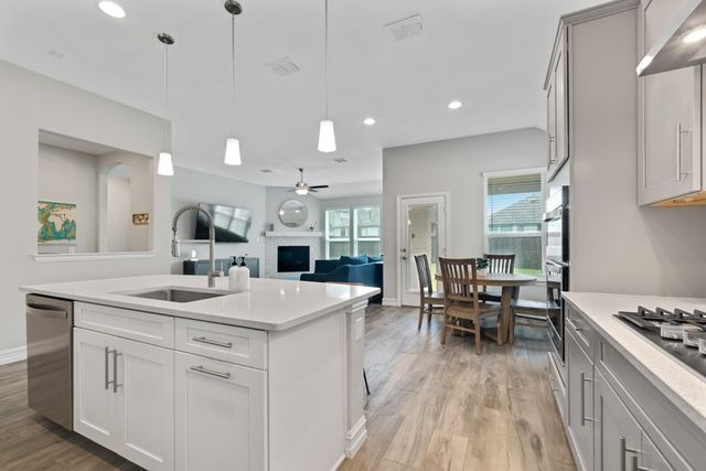 9613 Trailway Drive, Oak Point, TX 75068