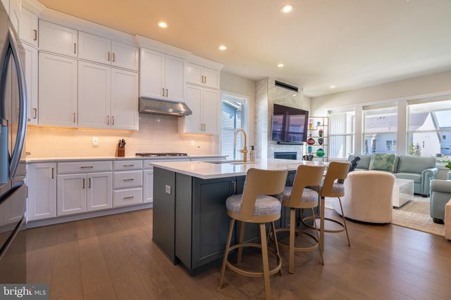 203 GERRY WAY, Ambler, PA 19002