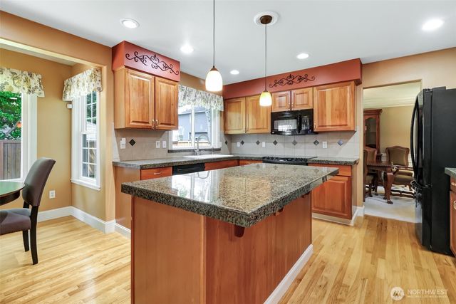 28307 143rd Avenue SE, Kent, WA 98042