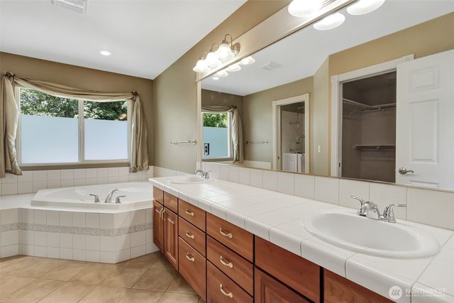 28307 143rd Avenue SE, Kent, WA 98042