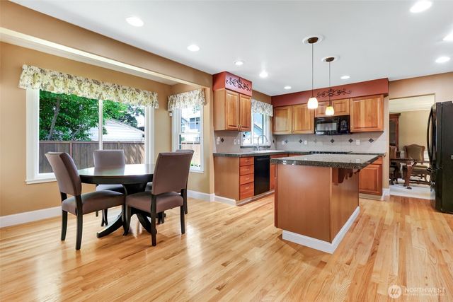 28307 143rd Avenue SE, Kent, WA 98042