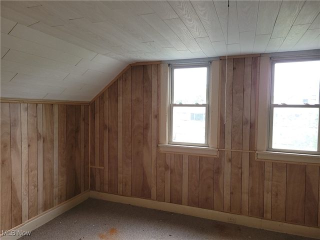 16918 Grovewood Avenue, Cleveland, OH 44110