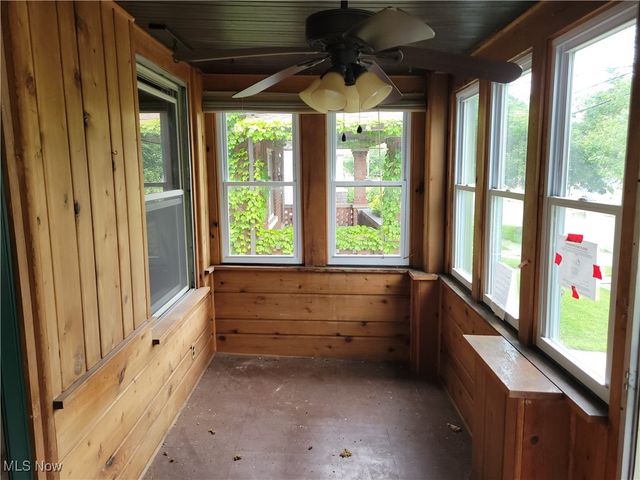 16918 Grovewood Avenue, Cleveland, OH 44110