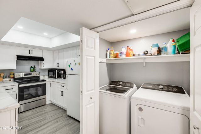 4730 W NORTHERN Avenue 1102, Glendale, AZ 85301