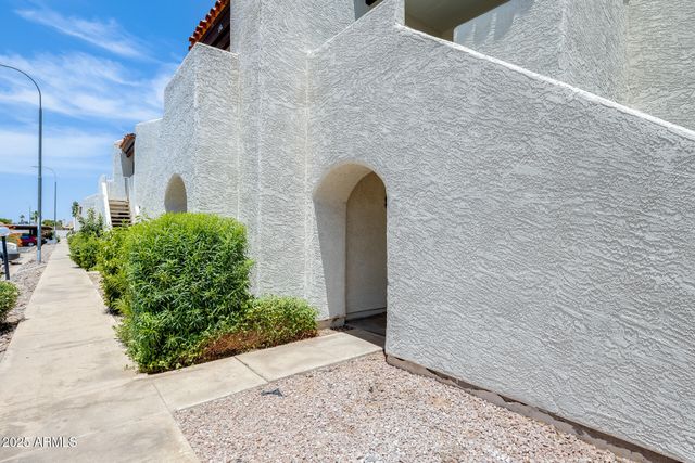 4730 W NORTHERN Avenue 1102, Glendale, AZ 85301