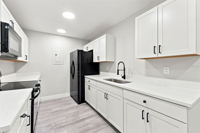 7178 HOLIDAY DRIVE, Spring Hill, FL 34606