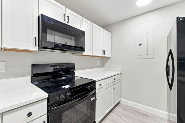 7178 HOLIDAY DRIVE, Spring Hill, FL 34606