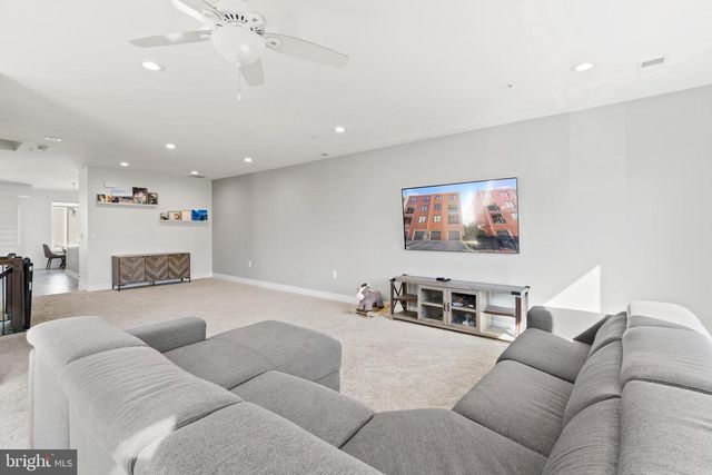 1304 MAIN LINE BLVD, Alexandria, VA 22301