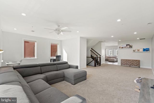 1304 MAIN LINE BLVD, Alexandria, VA 22301