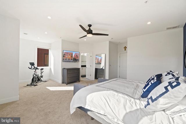 1304 MAIN LINE BLVD, Alexandria, VA 22301