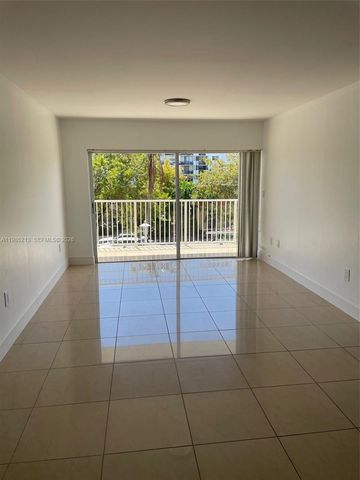 3615 NE 167th St 301, North Miami Beach, FL 33160