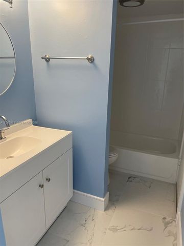 3615 NE 167th St 301, North Miami Beach, FL 33160