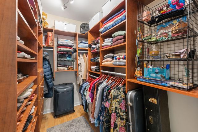 1008 Portland Avenue, Minneapolis, MN 55404