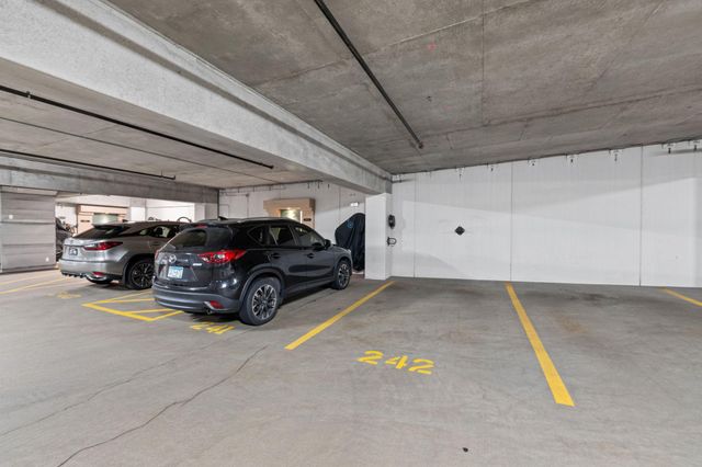 1008 Portland Avenue, Minneapolis, MN 55404