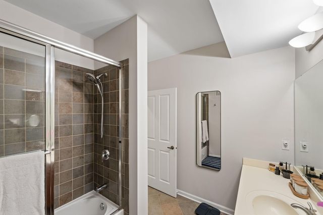 1008 Portland Avenue, Minneapolis, MN 55404