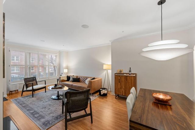 1008 Portland Avenue, Minneapolis, MN 55404