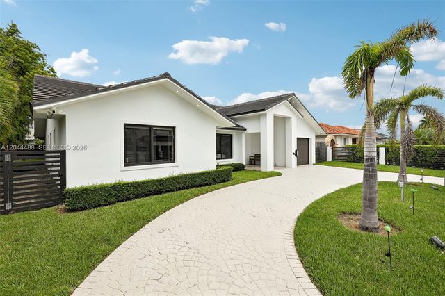 6816 SW 89th Ct, Miami, FL 33173