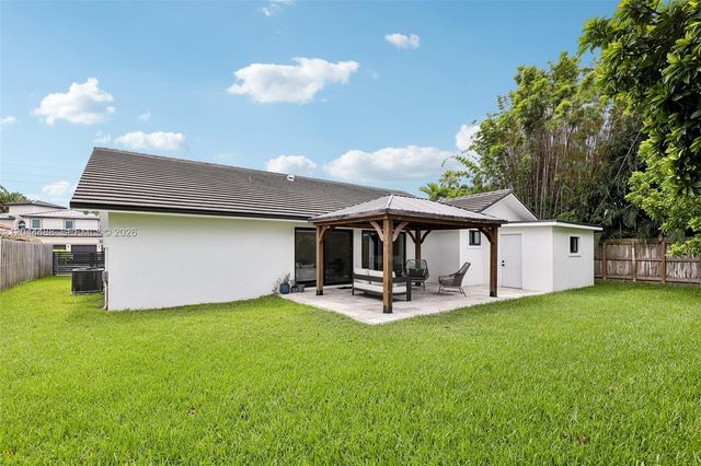 6816 SW 89th Ct, Miami, FL 33173