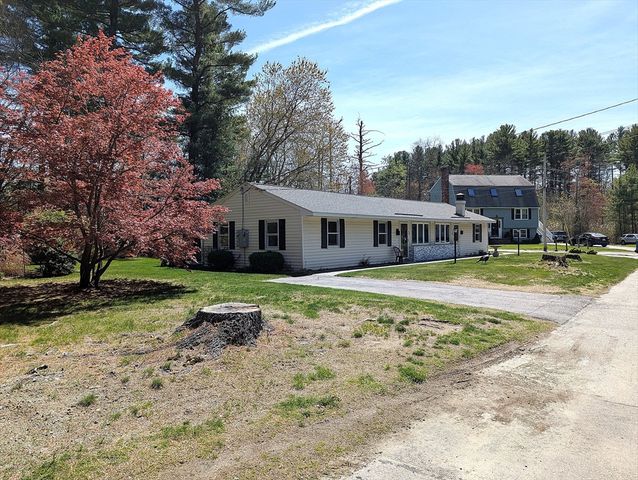 22 Newton Ave, Tewksbury, MA 01876