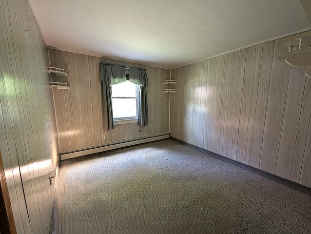 22 Newton Ave, Tewksbury, MA 01876