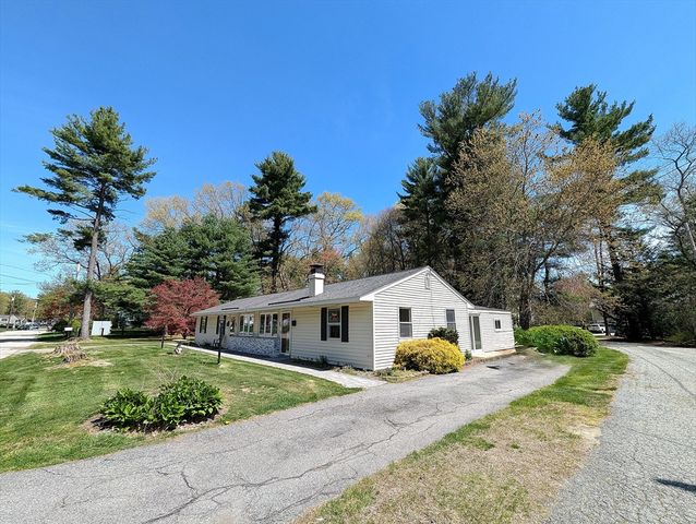 22 Newton Ave, Tewksbury, MA 01876