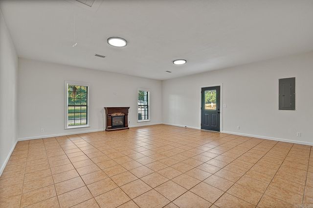 2135 Misenheimer Road, Mountain View, AR 72560