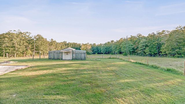 2135 Misenheimer Road, Mountain View, AR 72560