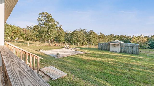 2135 Misenheimer Road, Mountain View, AR 72560