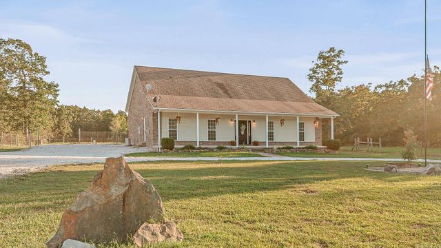 2135 Misenheimer Road, Mountain View, AR 72560