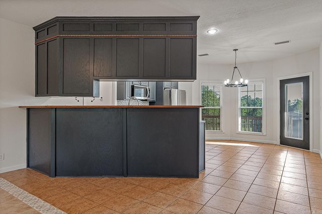 2135 Misenheimer Road, Mountain View, AR 72560