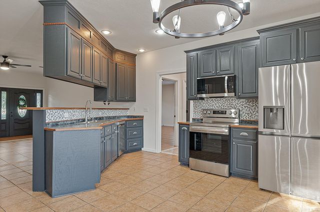 2135 Misenheimer Road, Mountain View, AR 72560