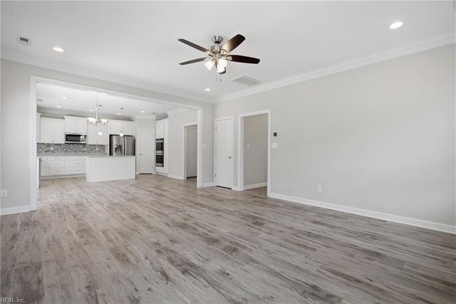 6501 Leafwood RD, Suffolk, VA 23437