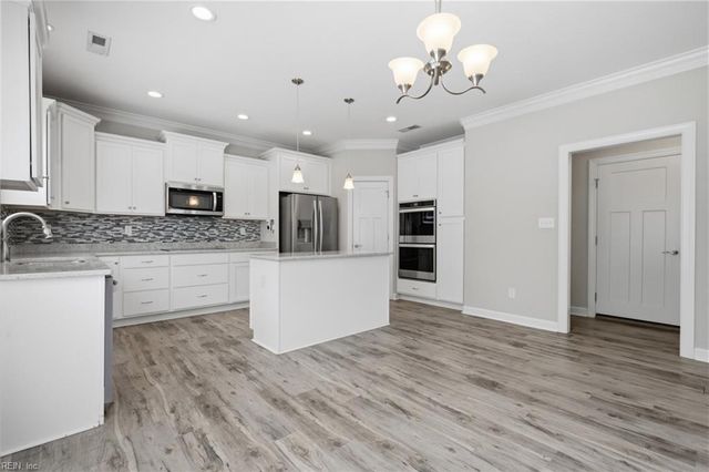 6501 Leafwood RD, Suffolk, VA 23437