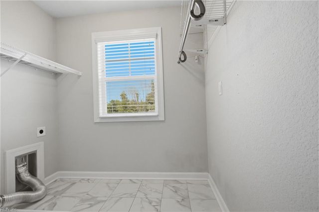 6501 Leafwood RD, Suffolk, VA 23437
