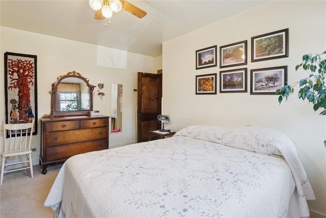 214 Parkside Ave, Mt Lebanon, PA 15228