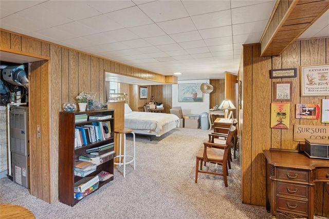 214 Parkside Ave, Mt Lebanon, PA 15228