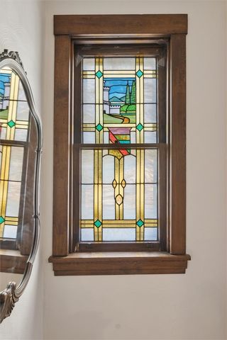 214 Parkside Ave, Mt Lebanon, PA 15228