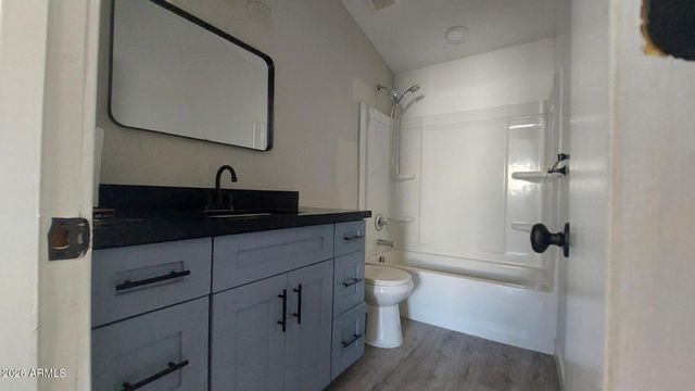 1917 E MONROE Street, Phoenix, AZ 85034