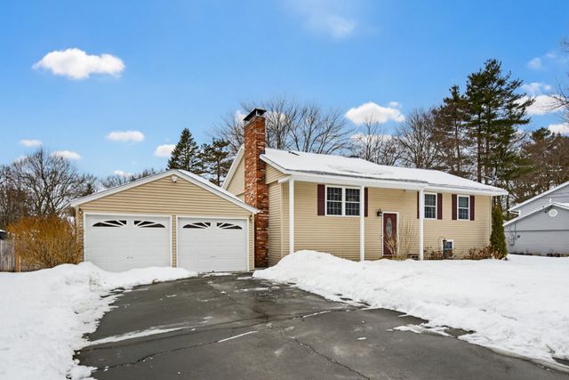 2 Doncaster Drive, Nashua, NH 03062