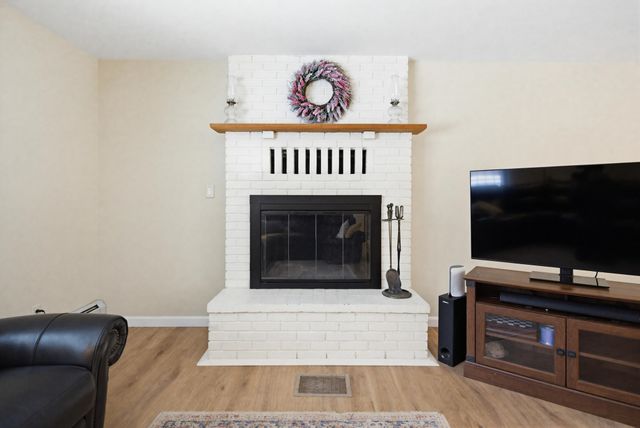 2 Doncaster Drive, Nashua, NH 03062