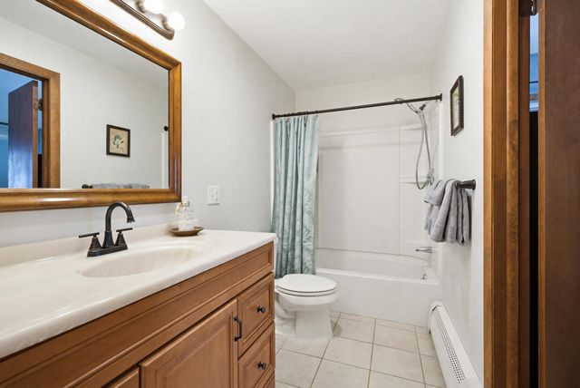 2 Doncaster Drive, Nashua, NH 03062