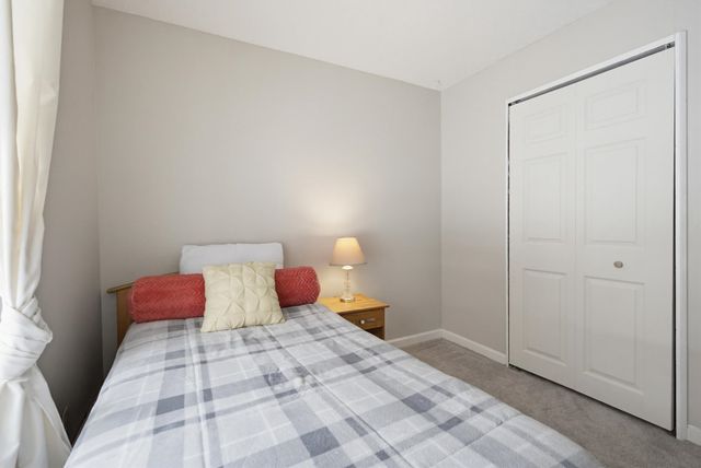 2 Doncaster Drive, Nashua, NH 03062