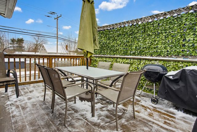 2 Doncaster Drive, Nashua, NH 03062