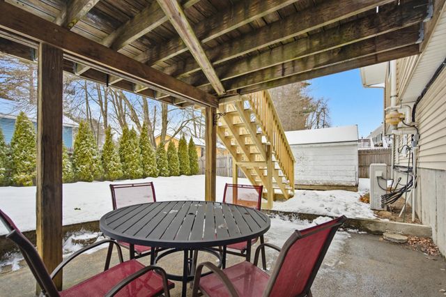 2 Doncaster Drive, Nashua, NH 03062