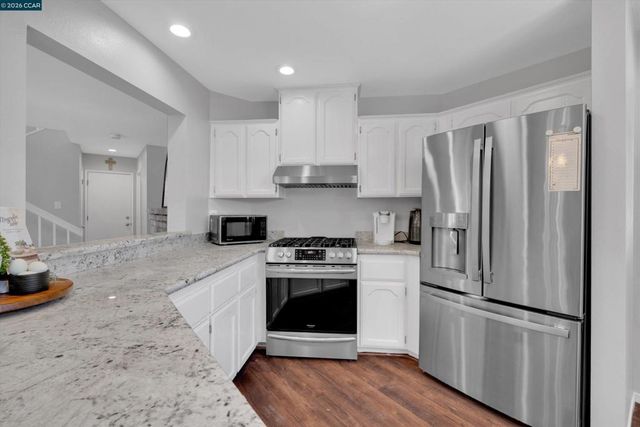 400 Devon Ct, Oakley, CA 94561