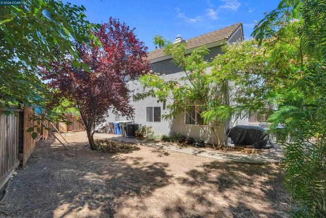 400 Devon Ct, Oakley, CA 94561