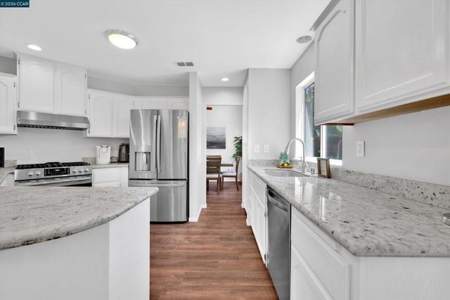400 Devon Ct, Oakley, CA 94561