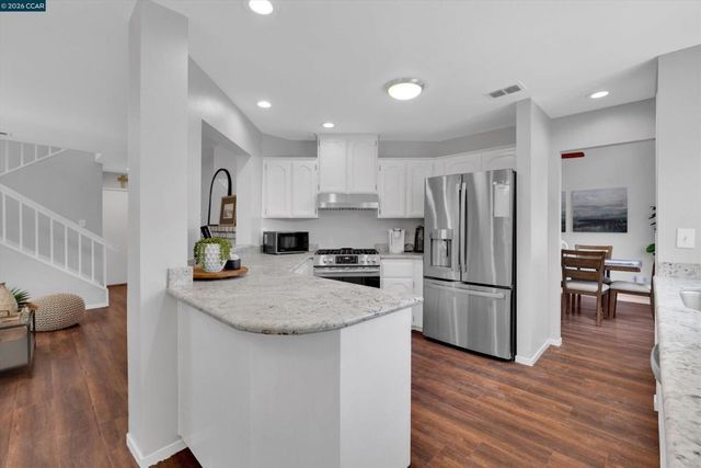 400 Devon Ct, Oakley, CA 94561