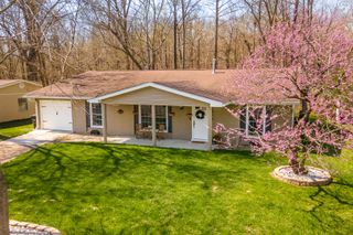2016 W Norwood Drive, Carbondale, IL 62901